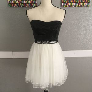 Wet Seal Black & White Strapless Sequin Dress
